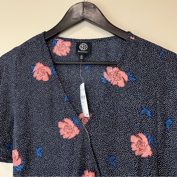 NWT Bobeau Flutter Sleeve Faux Wrap Blouse - Picture 5 of 15